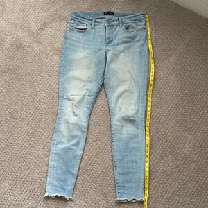 GAP Women's Faded Blue Skinny Jeans